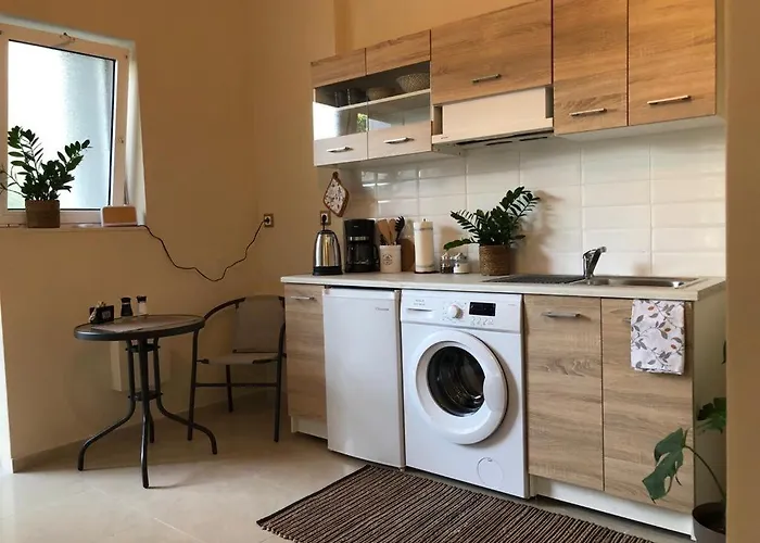 Sea & Rhodes - Апартаменты *